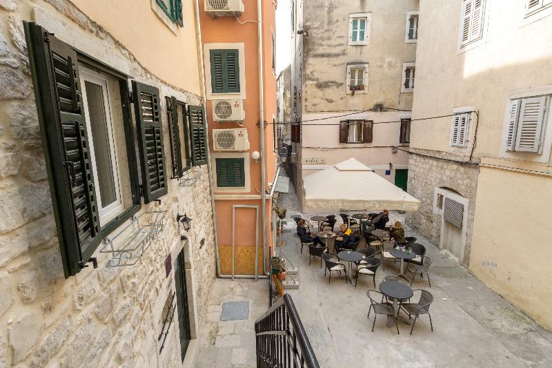 Guesthouse Imperator Split Exterior photo