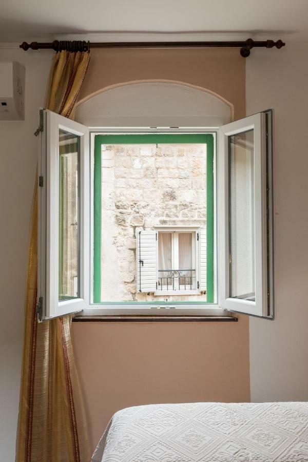 Guesthouse Imperator Split Exterior photo